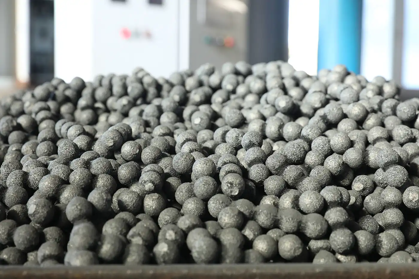 grinding balls